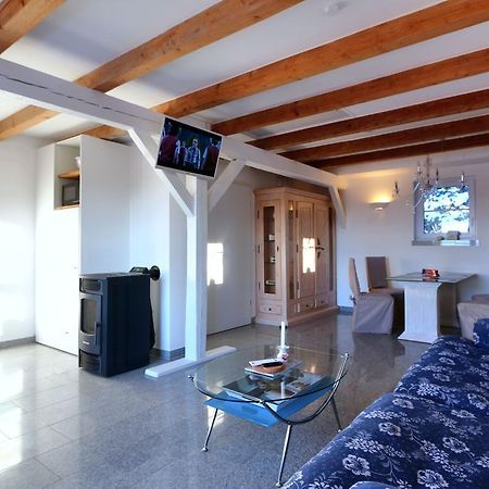 Gesindehaus Charis Villa Кипенхайм Екстериор снимка