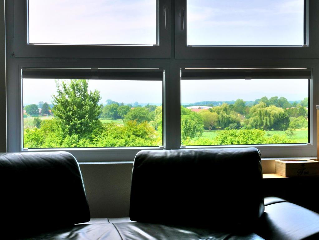 Gesindehaus Charis Villa Кипенхайм Екстериор снимка