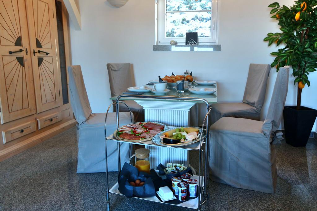Gesindehaus Charis Villa Кипенхайм Екстериор снимка