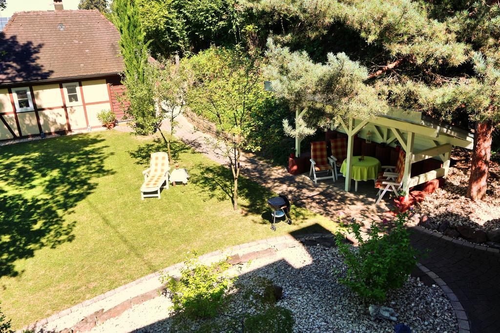 Gesindehaus Charis Villa Кипенхайм Екстериор снимка