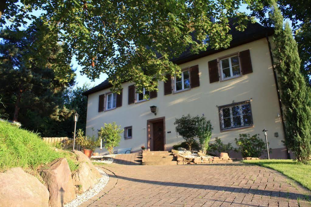 Gesindehaus Charis Villa Кипенхайм Екстериор снимка