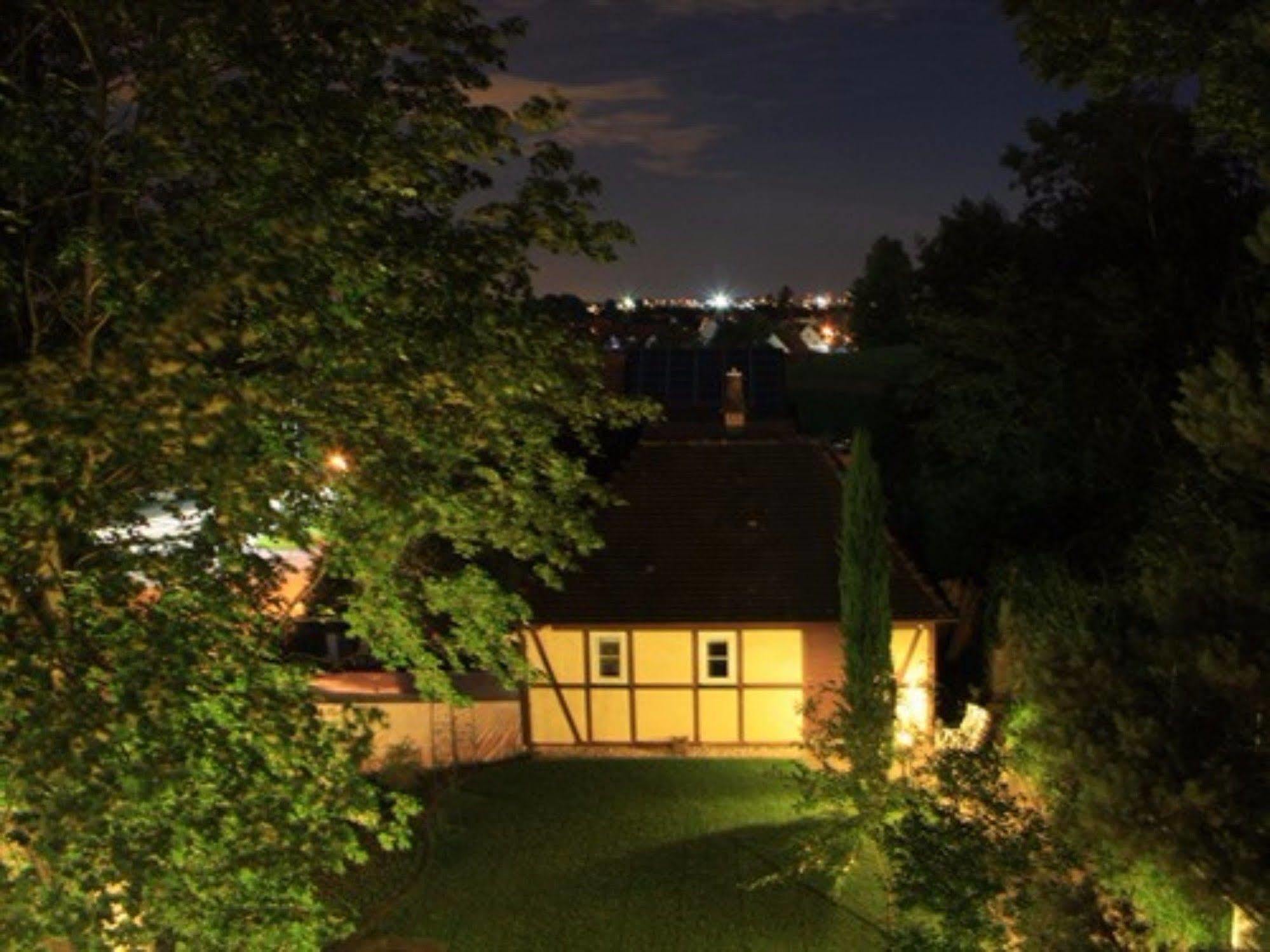 Gesindehaus Charis Villa Кипенхайм Екстериор снимка