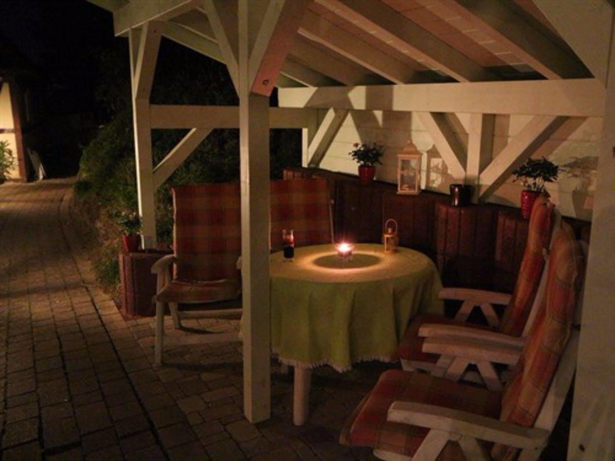Gesindehaus Charis Villa Кипенхайм Екстериор снимка