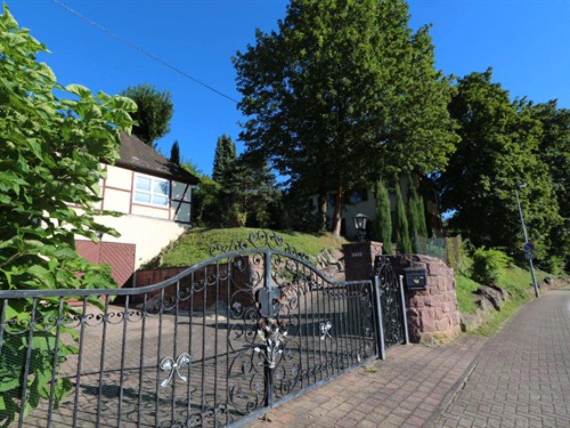 Gesindehaus Charis Villa Кипенхайм Екстериор снимка